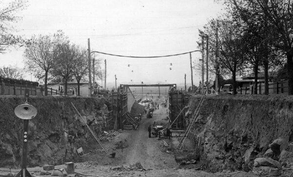 Black and white image of tunnel under construction in the 1920s